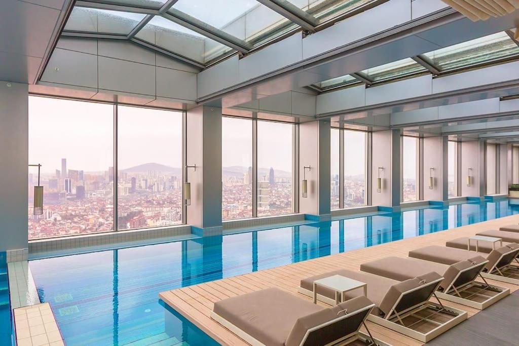 Emaar, Dinner At 102M With A View Of The Bosphorus Istanbul Ngoại thất bức ảnh